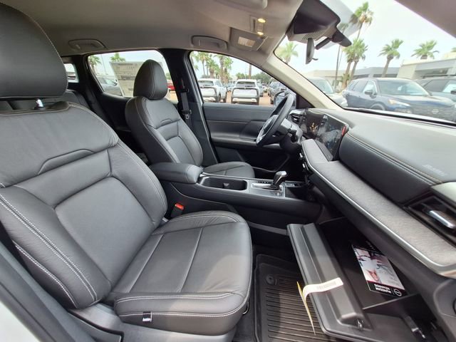New 2026 Nissan Kicks SV FWD image 30