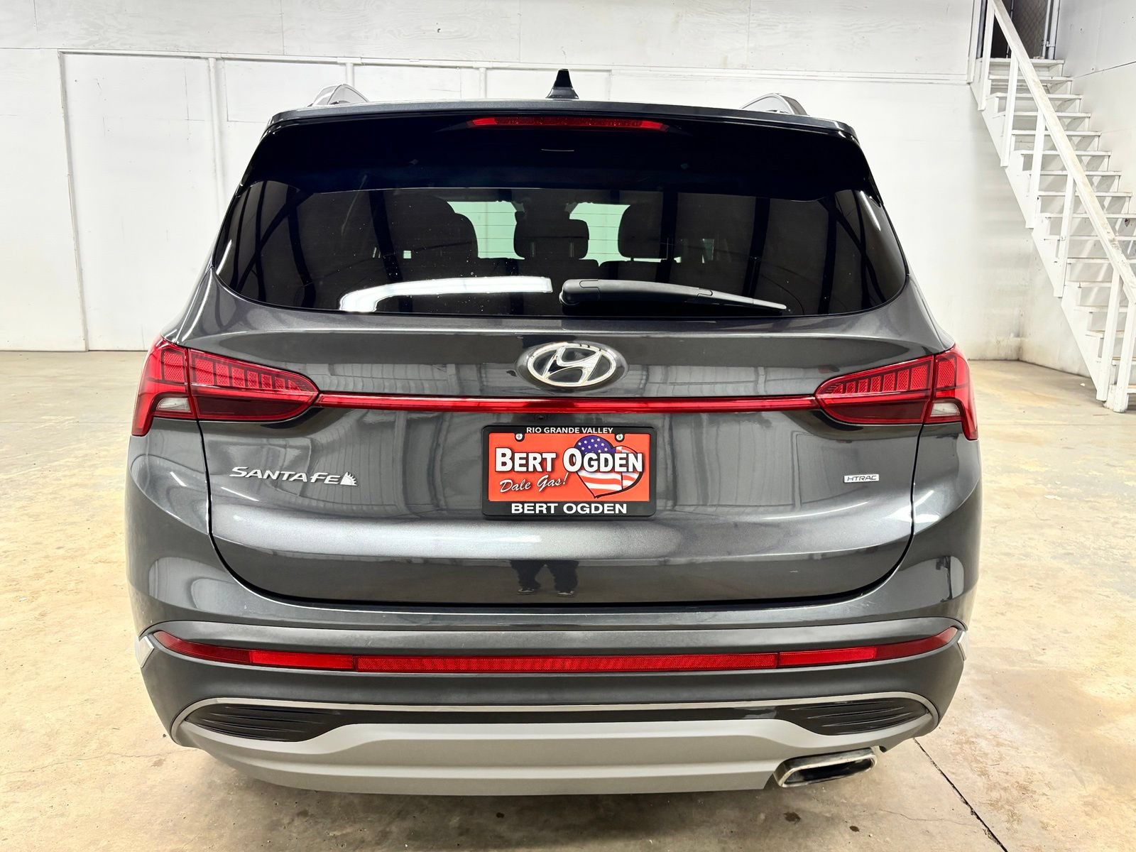 Certified 2023 Hyundai Santa Fe SEL w/ Premium Package AWD/4WD image 6