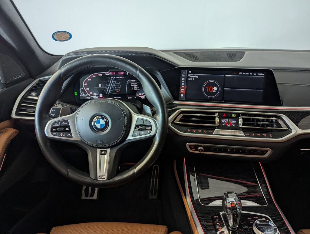 Used 2021 BMW X7 M50i image 6