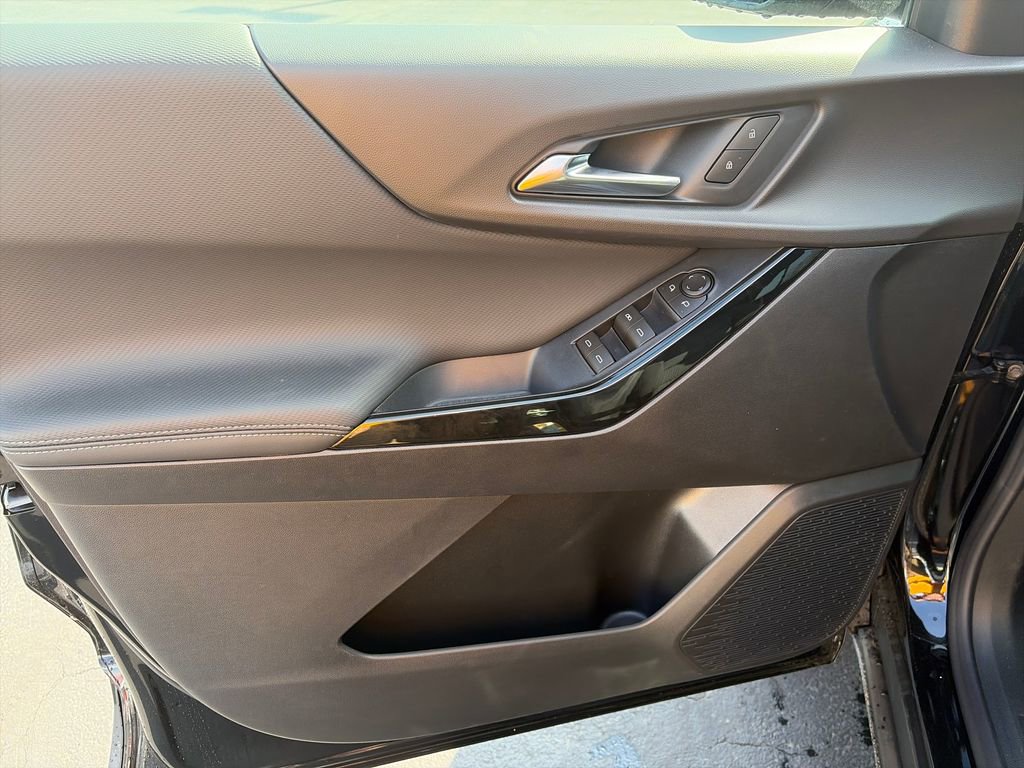 New 2026 Chevrolet Equinox LT FWD image 15