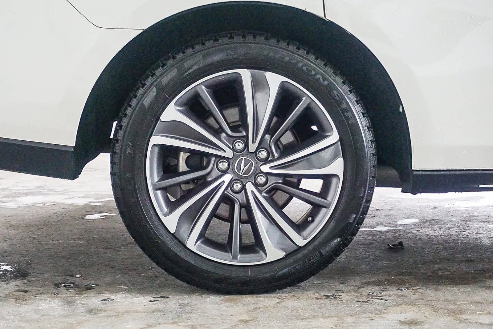 Used 2019 Acura MDX w/Technology/Entertainment Pkg image 4