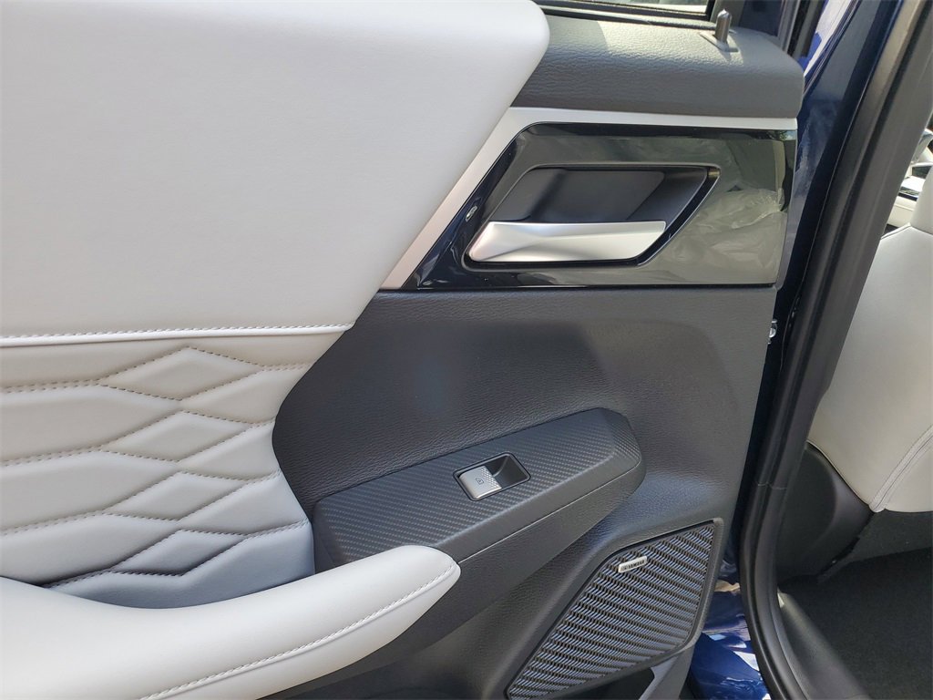 New 2026 Mitsubishi Outlander SEL image 13