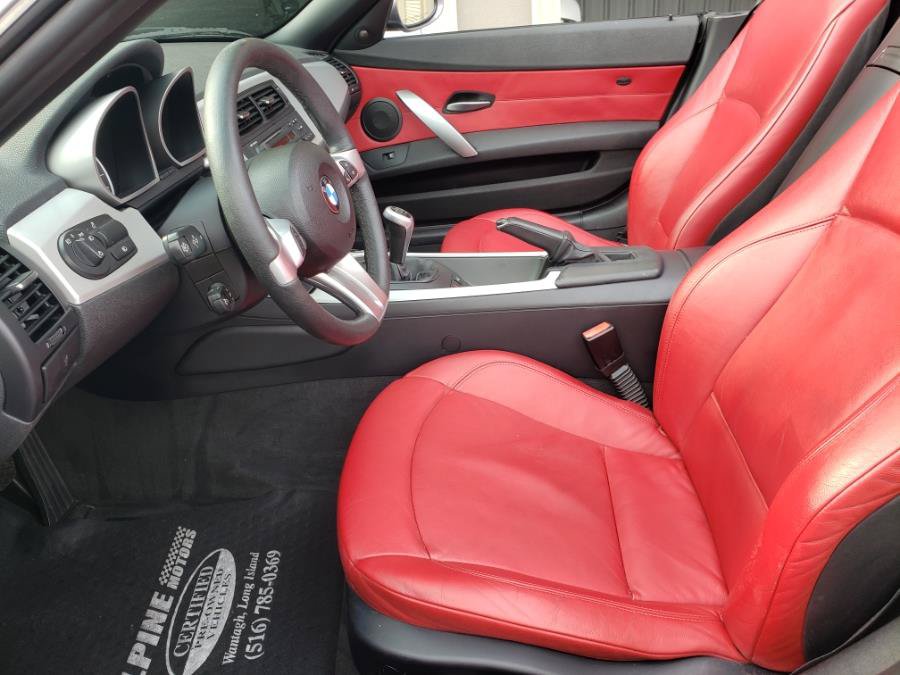 Used 2008 BMW Z4 3.0si RWD image 7