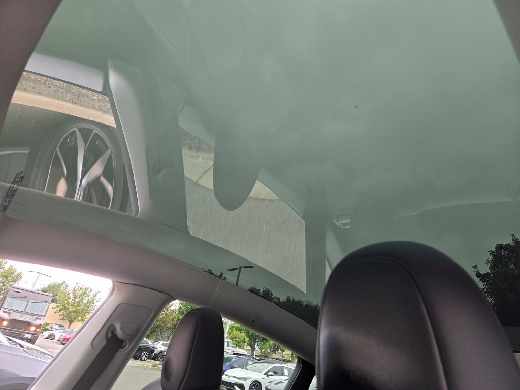 Used 2023 Tesla Model Y 2WD image 17