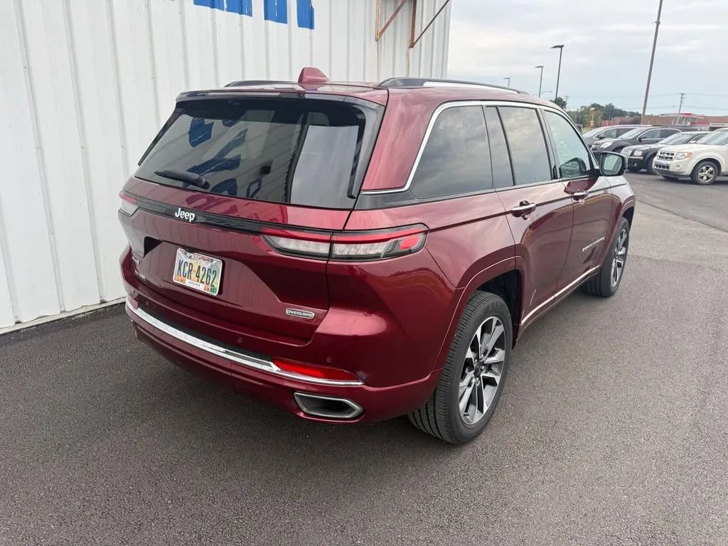 Used 2022 Jeep Grand Cherokee Overland AWD/4WD image 8
