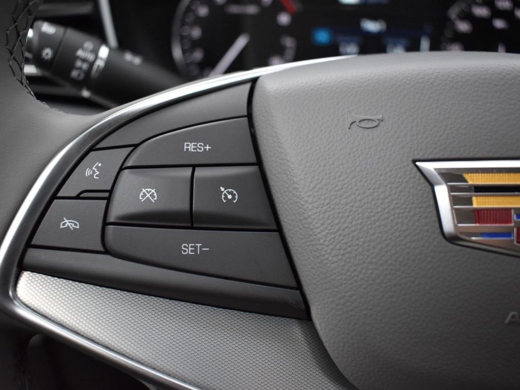 New 2025 Cadillac XT5 Premium Luxury w/ LPO, Floor Liner Package image 15