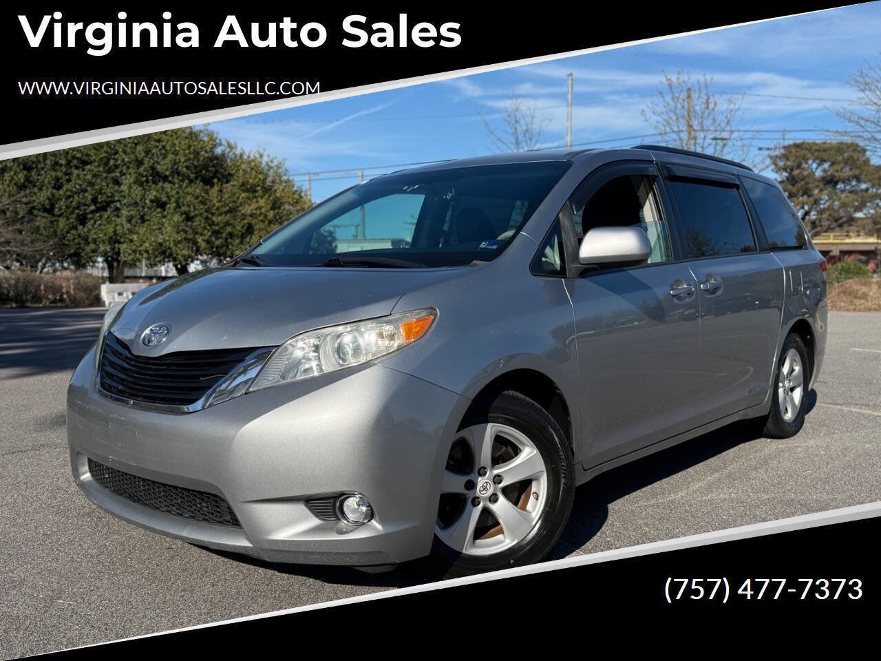 Used 2011 Toyota Sienna LE image 1