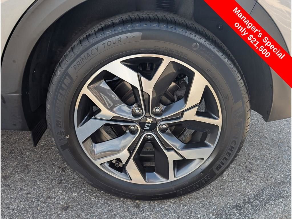 Used 2022 Kia Sportage EX image 25