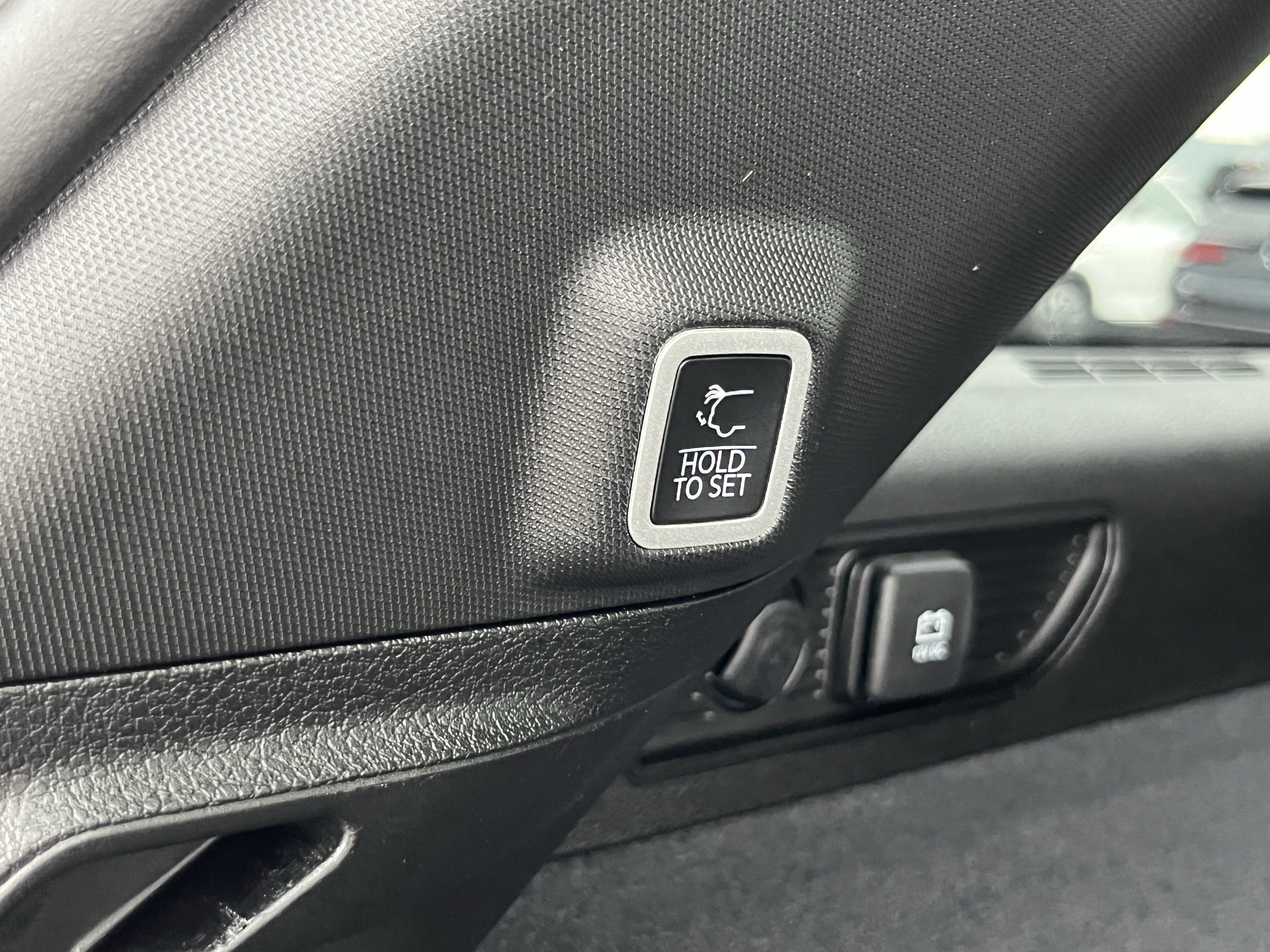 Used 2023 Jeep Grand Cherokee Trailhawk w/ Luxury Tech Group III AWD/4WD image 8