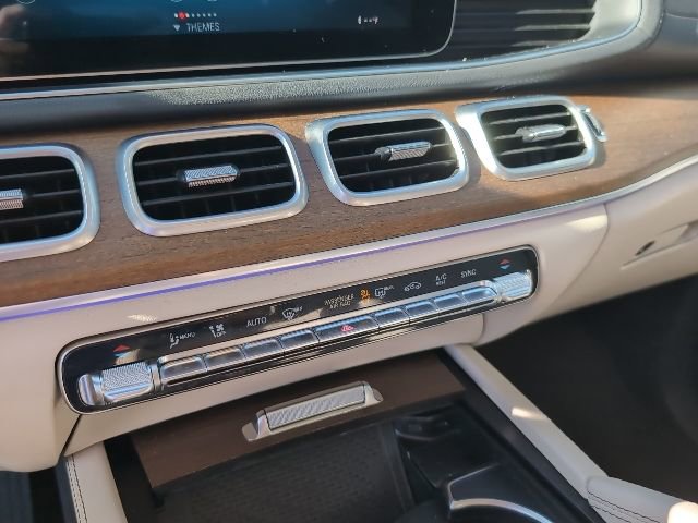 Used 2020 Mercedes-Benz GLS 450 4MATIC w/ Convenience Package image 17