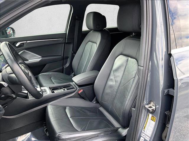 Used 2020 Audi Q3 2.0T Premium w/ Convenience Package image 27