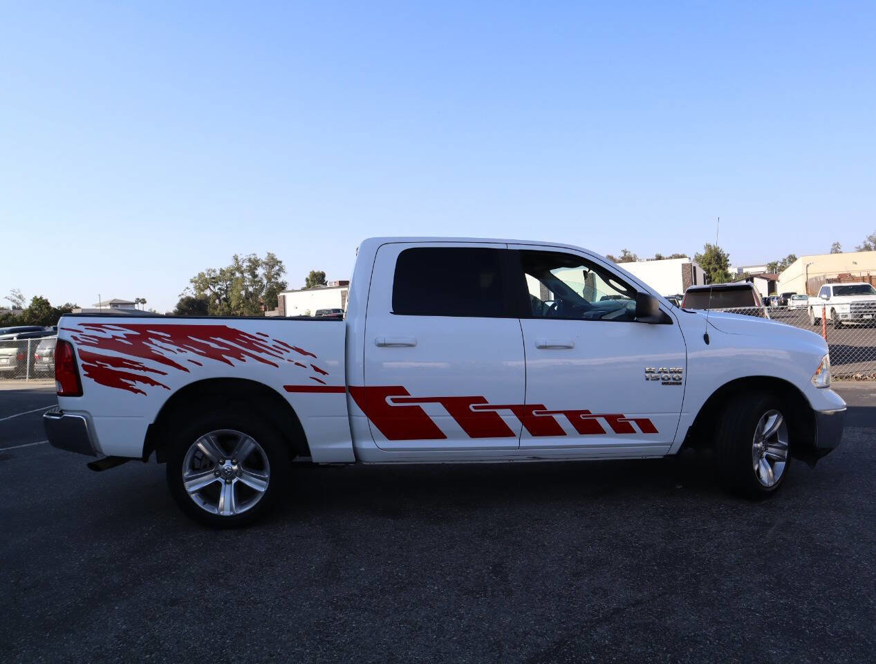 Used 2021 RAM 1500 Classic SLT image 8