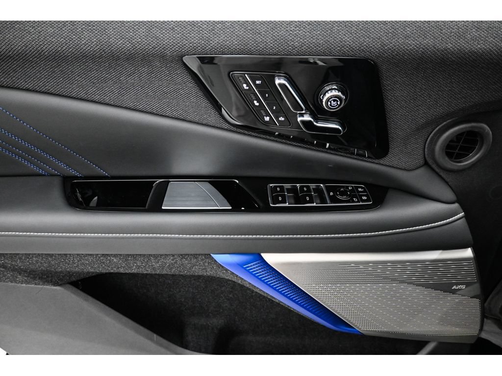 New 2026 Cadillac Optiq V w/ Carbon Fiber Package AWD/4WD image 16