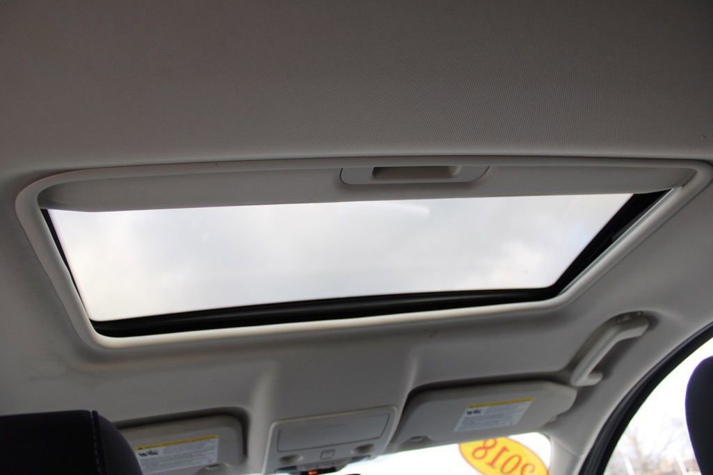 Used 2018 Ford EcoSport SE w/ SE Convenience Package image 26