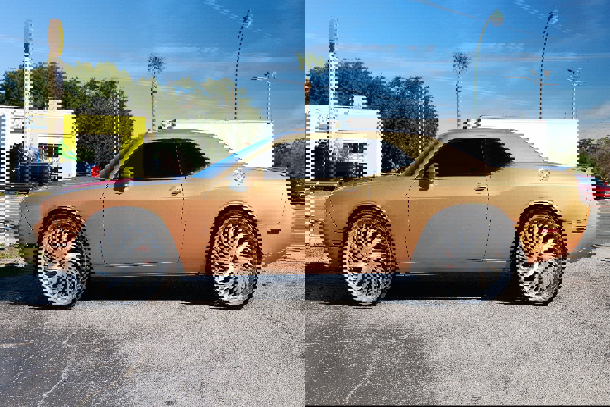 Used 2014 Dodge Challenger R/T image 8