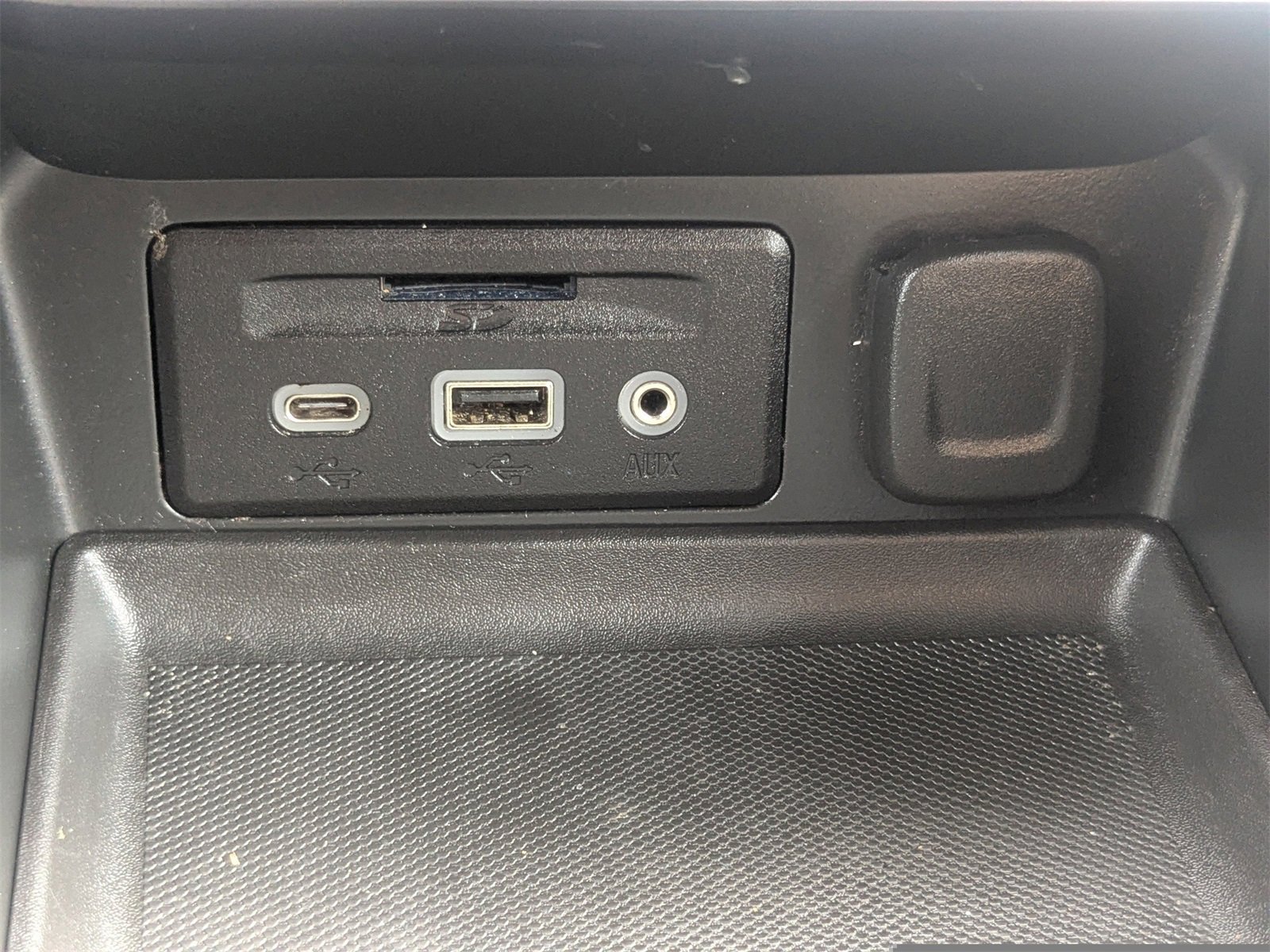 Used 2021 GMC Terrain SLT image 25