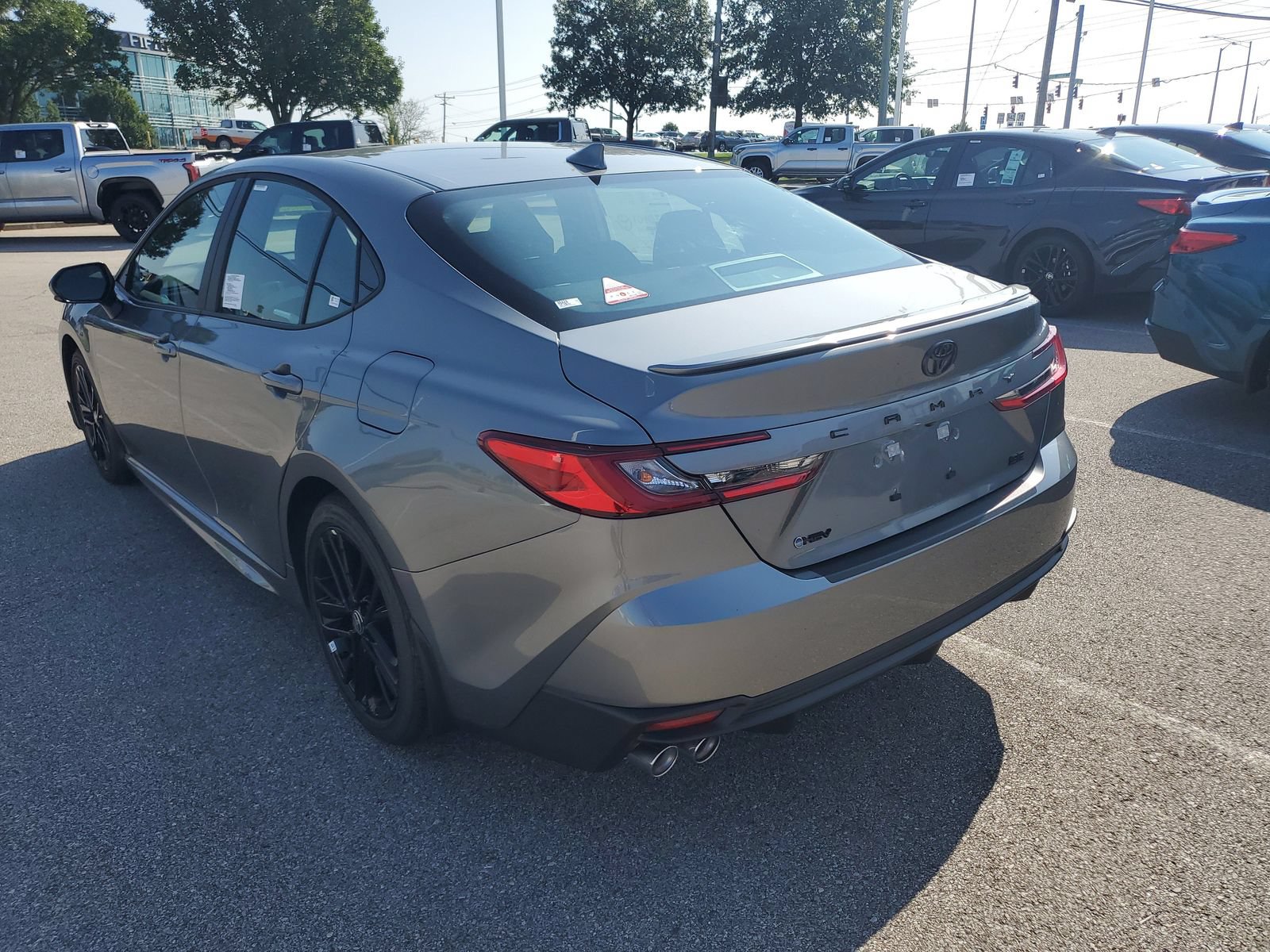 New 2026 Toyota Camry SE w/ Convenience Package FWD image 3
