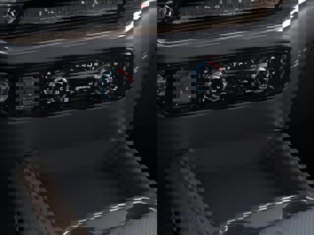 New 2025 GMC Sierra 2500 SLT w/ SLT Premium Package image 23