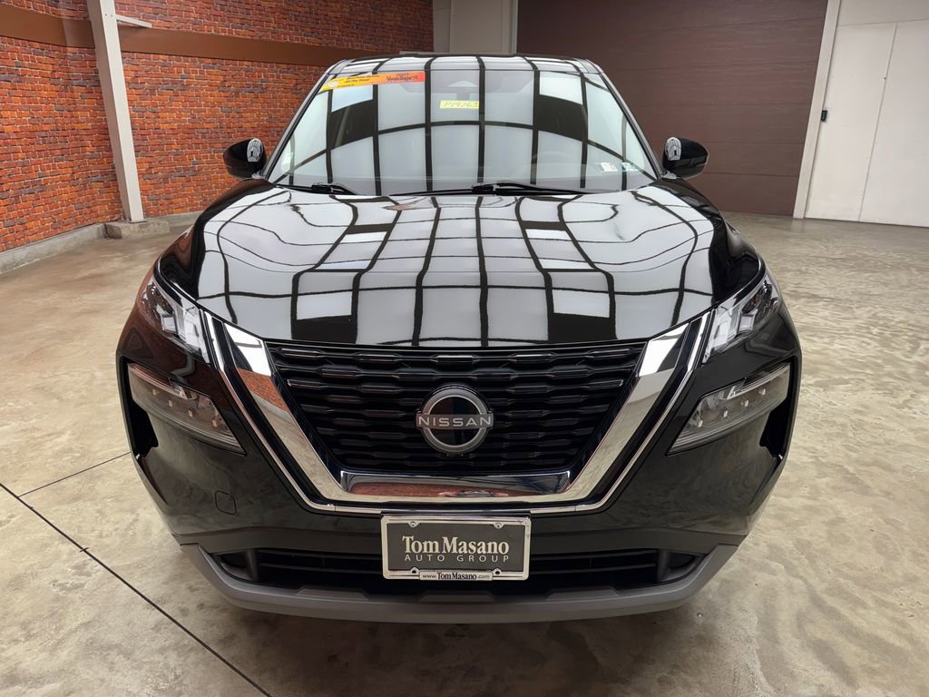 Used 2023 Nissan Rogue SV AWD/4WD image 7
