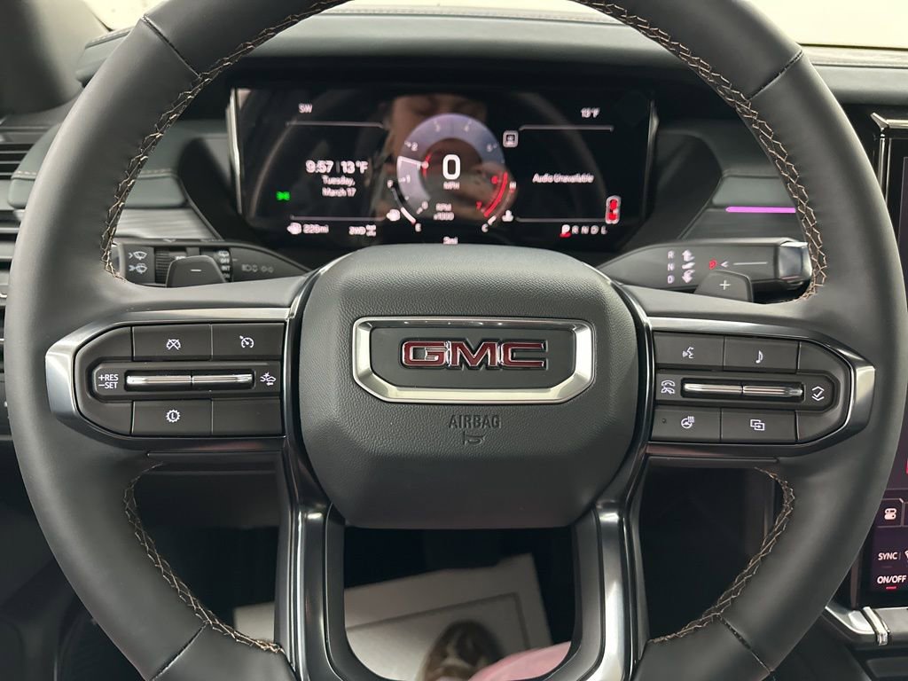 New 2026 GMC Acadia AT4 w/ Luxury Package AWD/4WD image 32