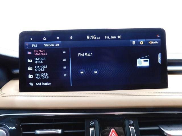 Used 2022 Genesis G70 3.3T image 31