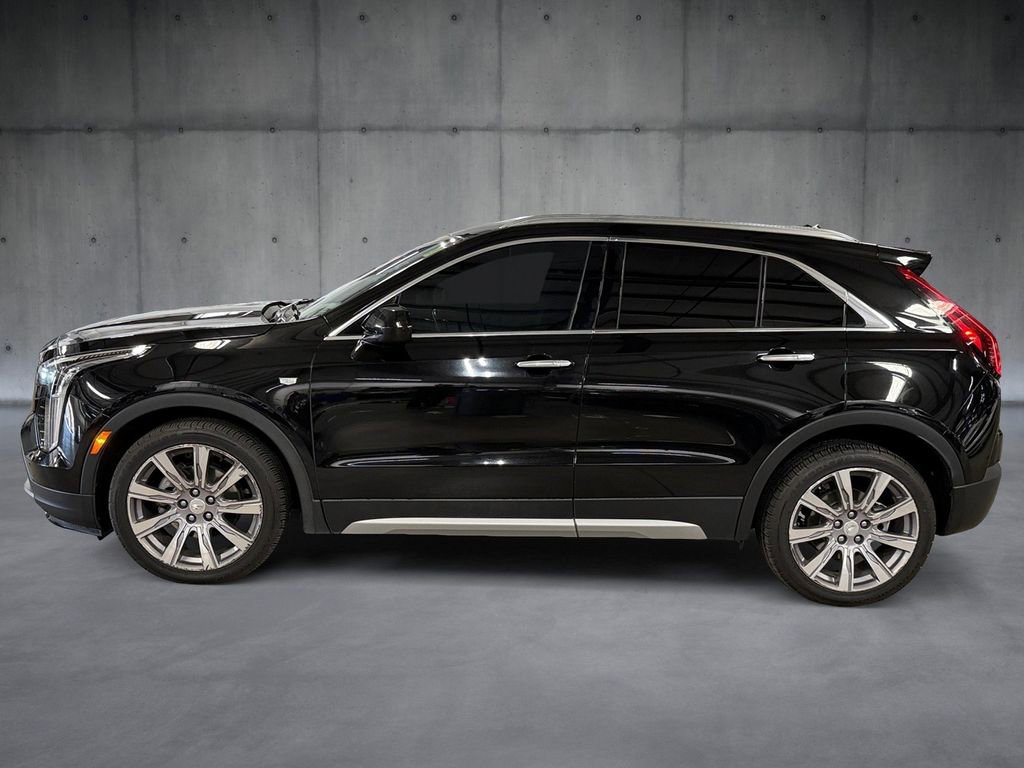 Used 2020 Cadillac XT4 Premium Luxury FWD image 2