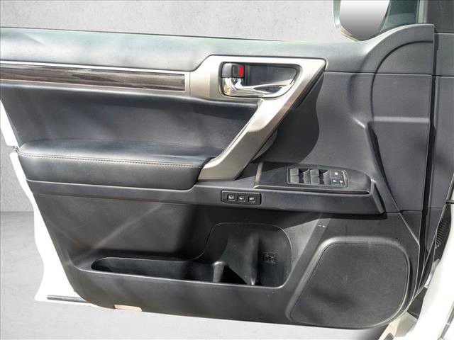 Used 2023 Lexus GX 460 Premium image 14