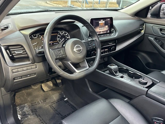 Certified 2022 Nissan Rogue SV w/ SV Premium Package image 34