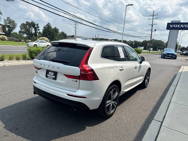 Used 2021 Volvo XC60 T5 Momentum w/ Climate Package AWD/4WD image 5