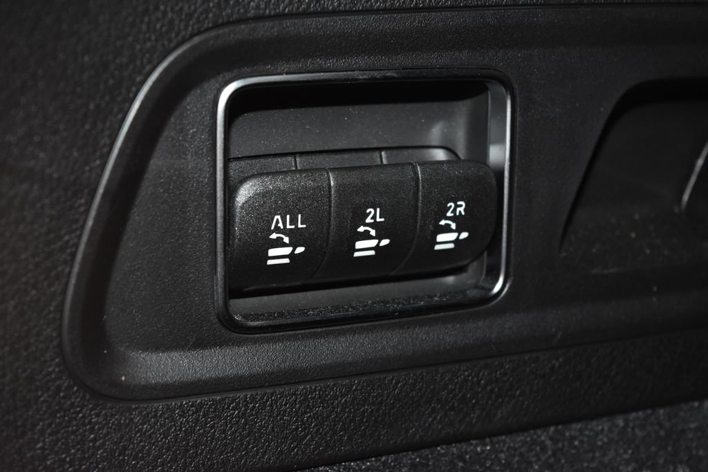 Certified 2024 Mercedes-Benz GLS 450 4MATIC image 31