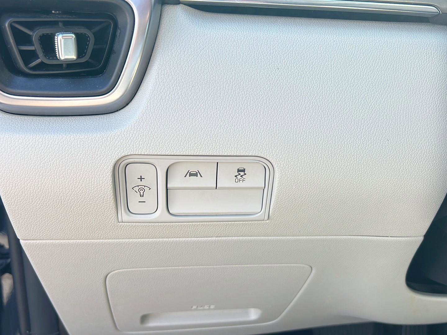 Used 2021 Kia Sorento S image 20