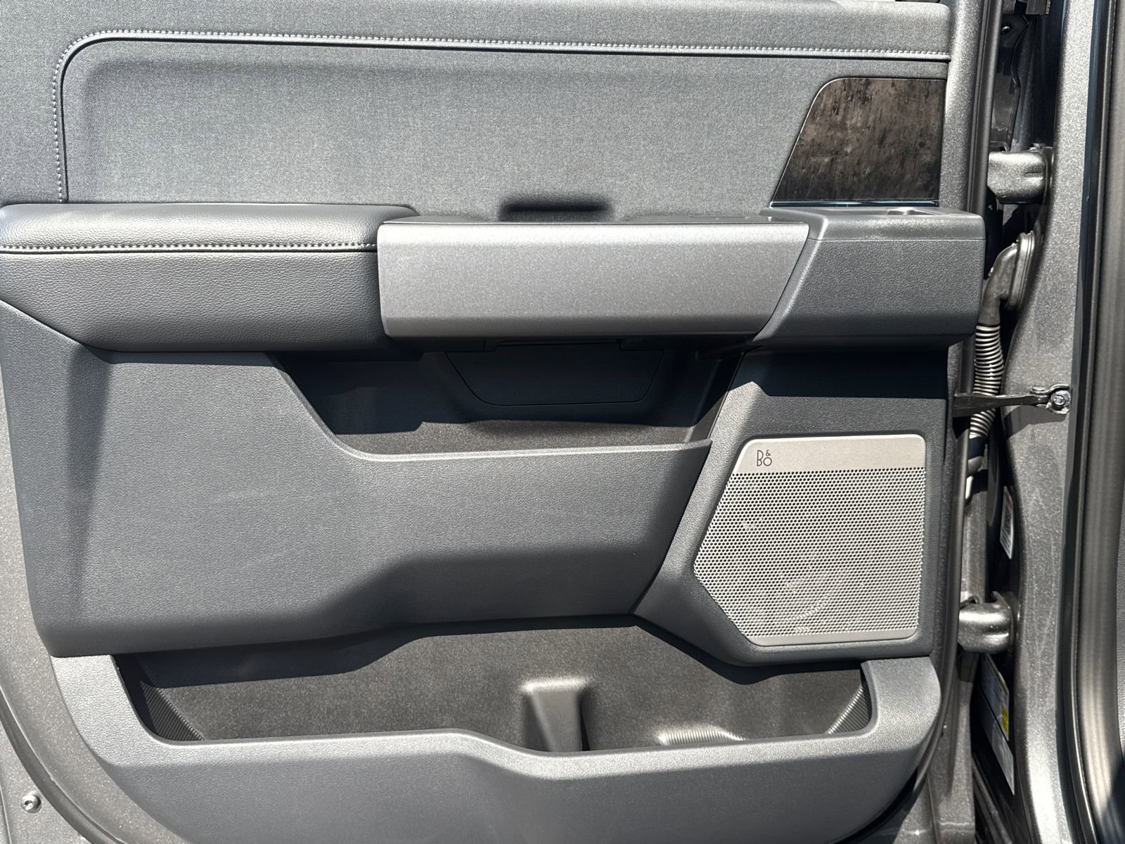 New 2025 Ford F250 Lariat w/ Lariat Ultimate Package image 21