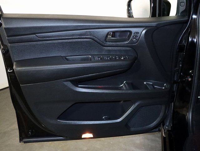 Used 2025 Honda Odyssey Sport-L image 24