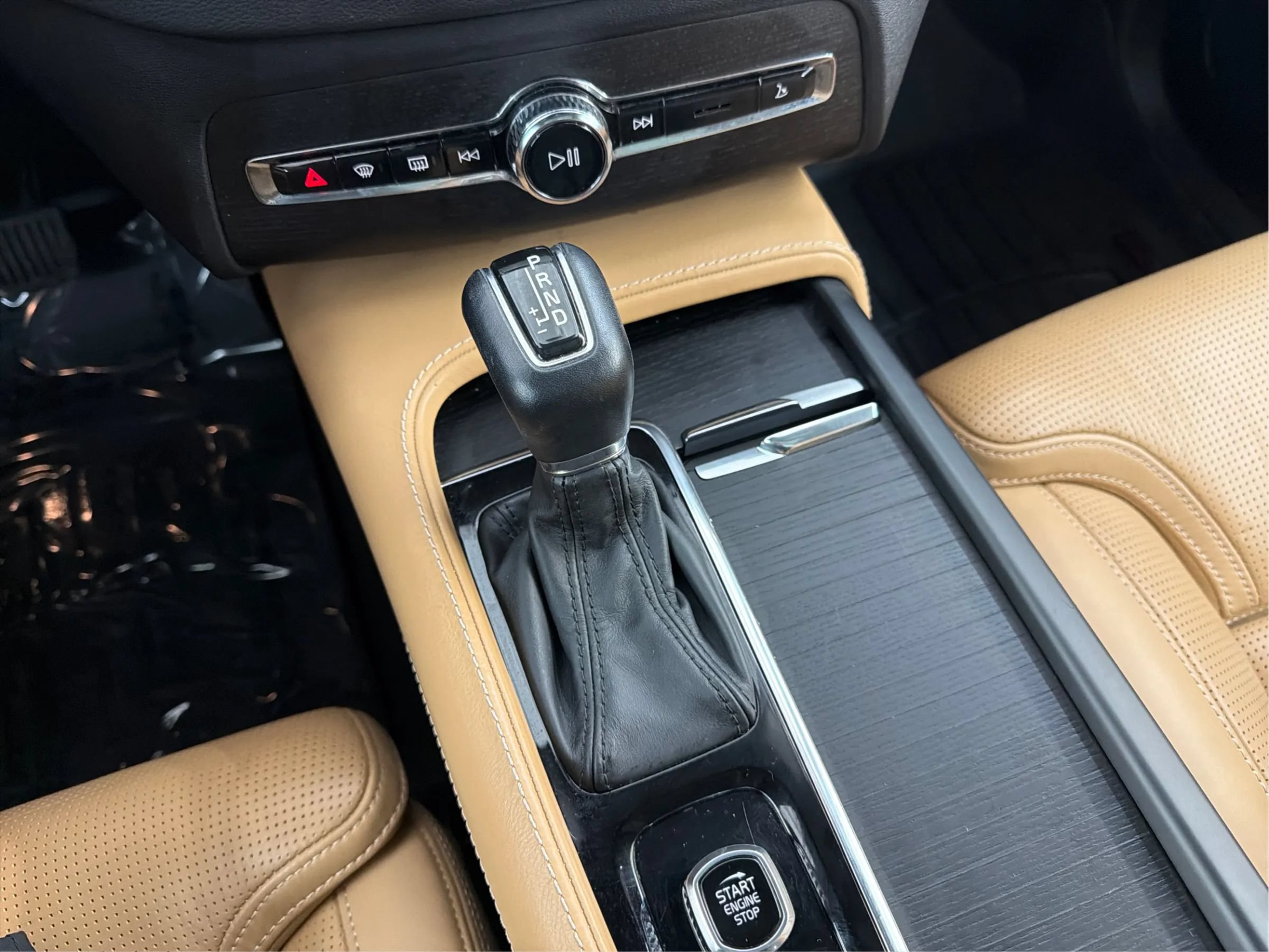 Used 2021 Volvo XC90 T6 Inscription w/ Advanced Package AWD/4WD image 47