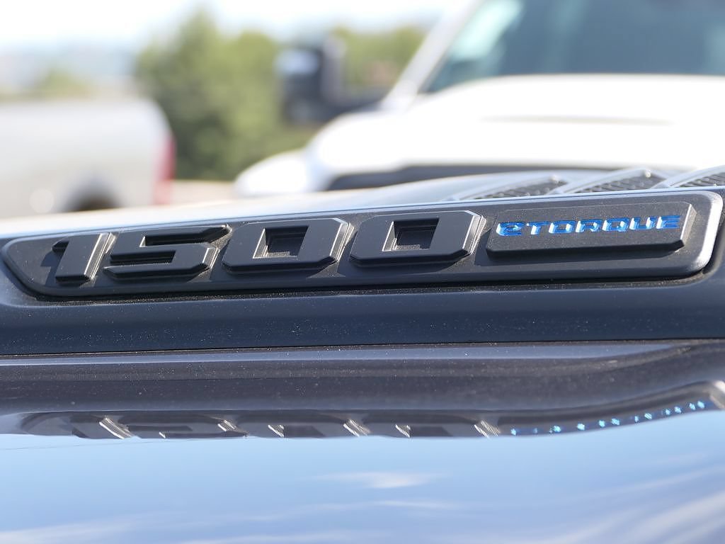 New 2026 RAM 1500 Laramie w/ Night Edition AWD/4WD image 10