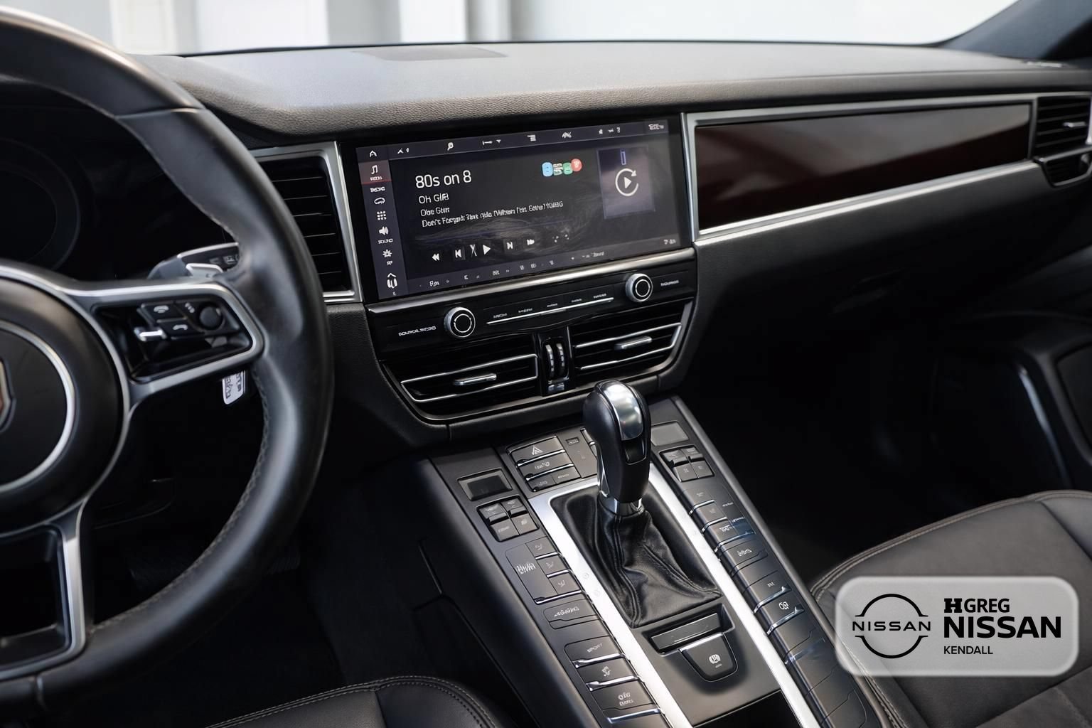 Used 2019 Porsche Macan AWD/4WD image 9