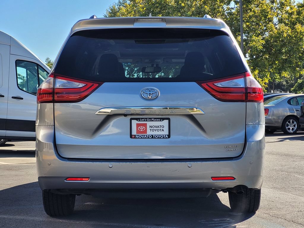 Used 2015 Toyota Sienna Limited Premium AWD/4WD image 5