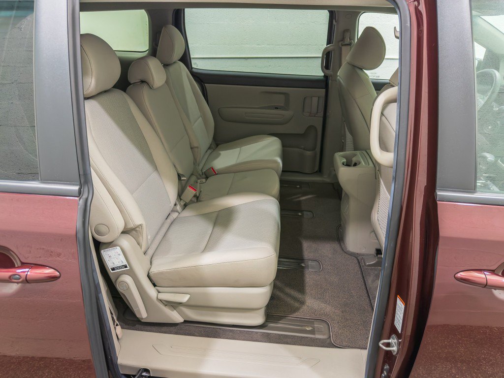 Used 2019 Kia Sedona LX FWD image 19