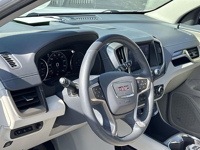 Used 2024 GMC Terrain Denali w/ Denali Premium Package image 10