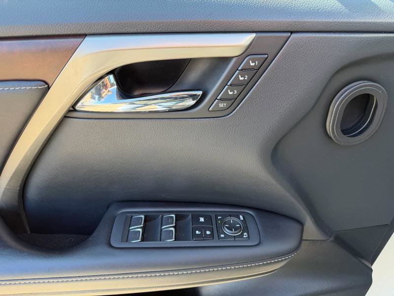 Used 2020 Lexus RX 350L FWD image 26