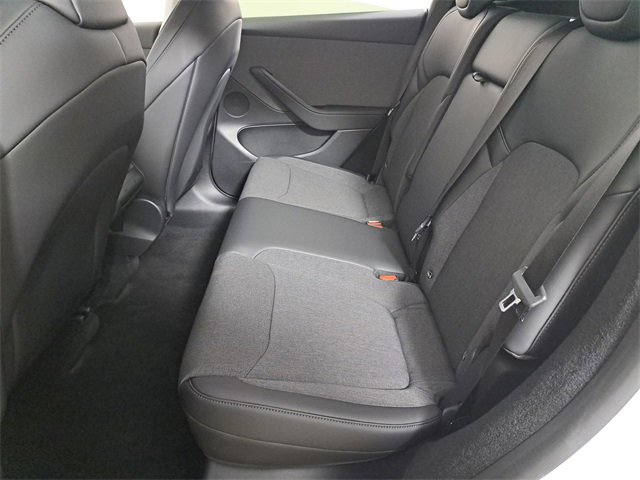 Used 2026 Tesla Model Y 2WD image 11