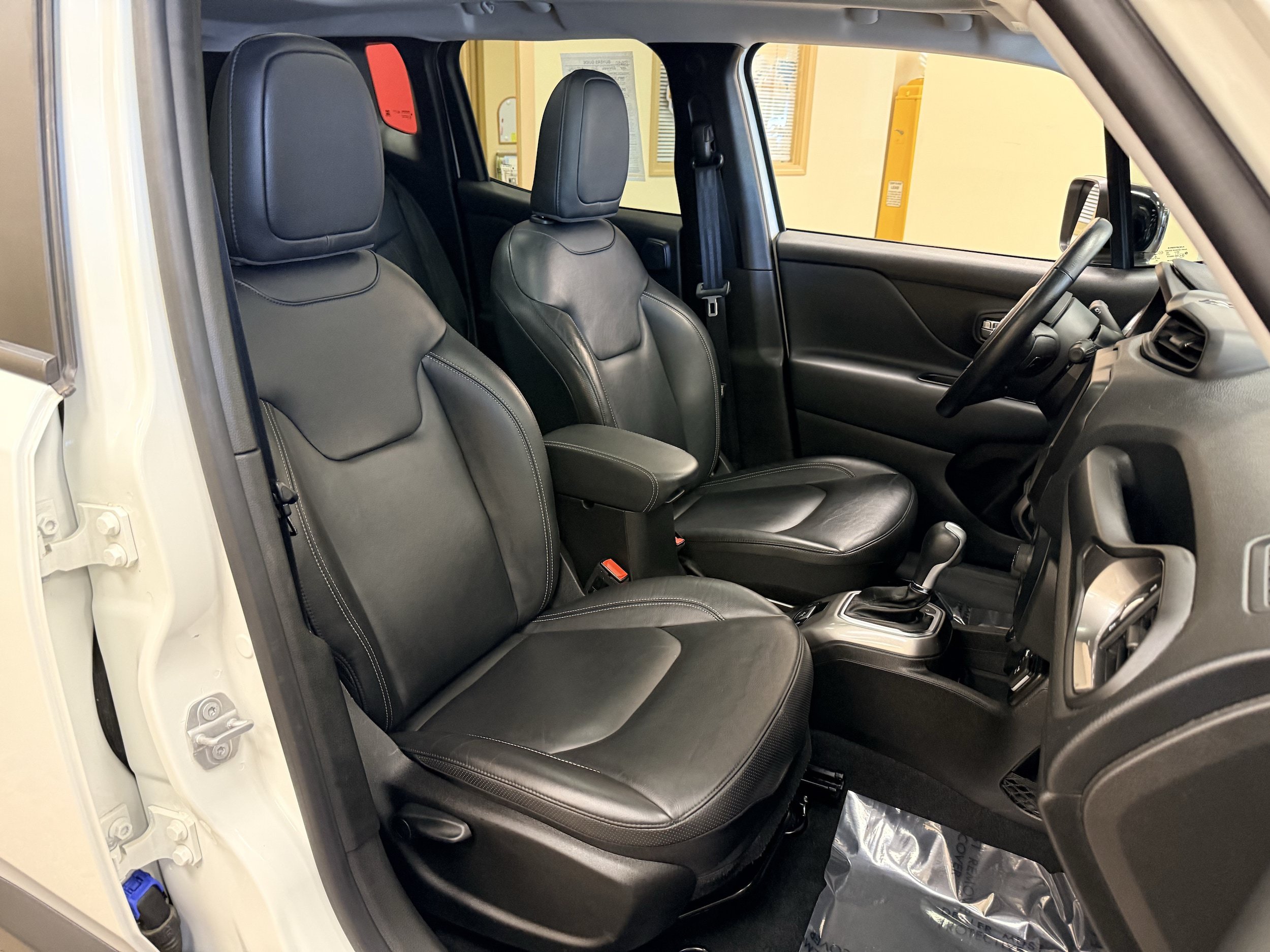 Used 2022 Jeep Renegade Limited w/ Sun, Sound & Wheels Group AWD/4WD image 27