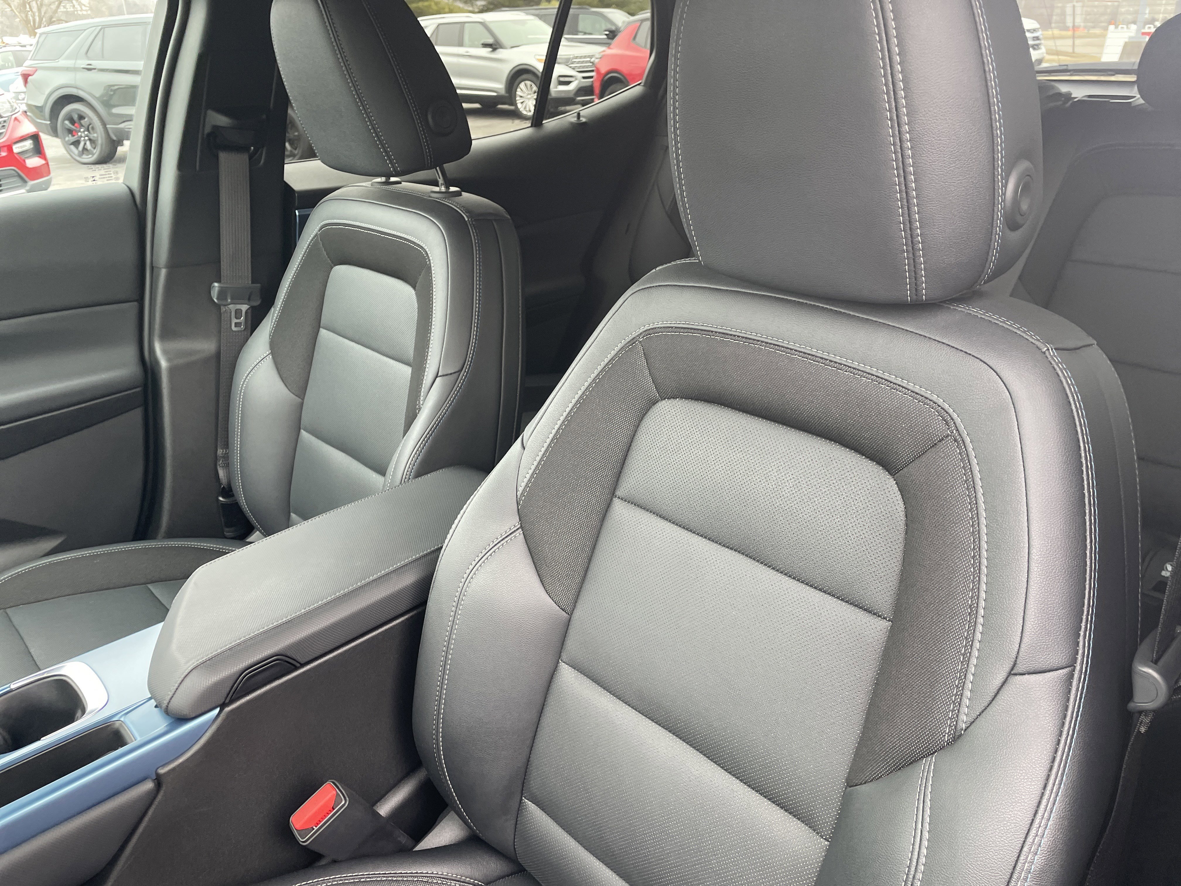 Used 2024 Chevrolet Equinox EV LT image 12