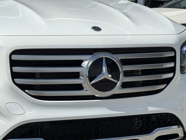 Used 2025 Mercedes-Benz GLB 250 4MATIC image 40