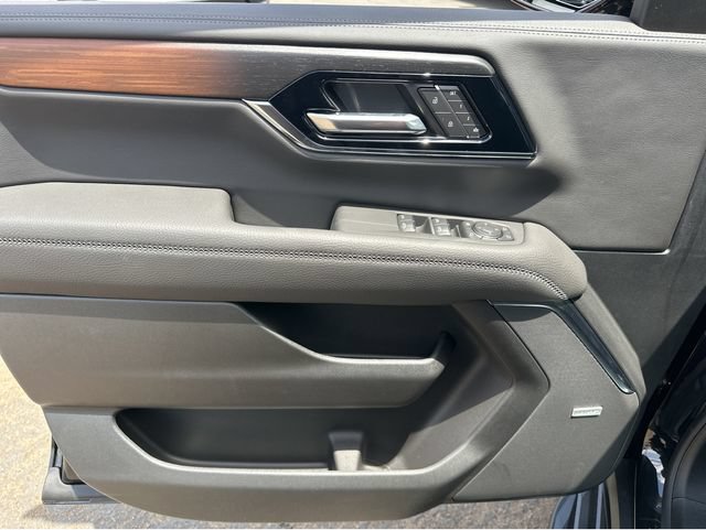 New 2026 GMC Yukon XL Denali w/ Advanced Technology Package AWD/4WD image 24
