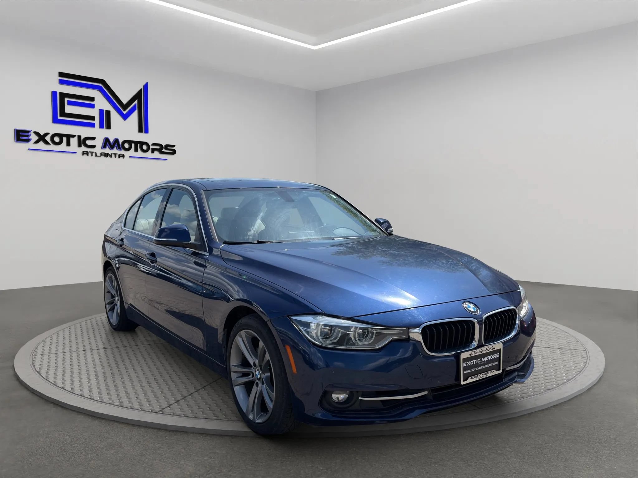 Used 2017 BMW 330i Sedan w/ Premium Package RWD image 7