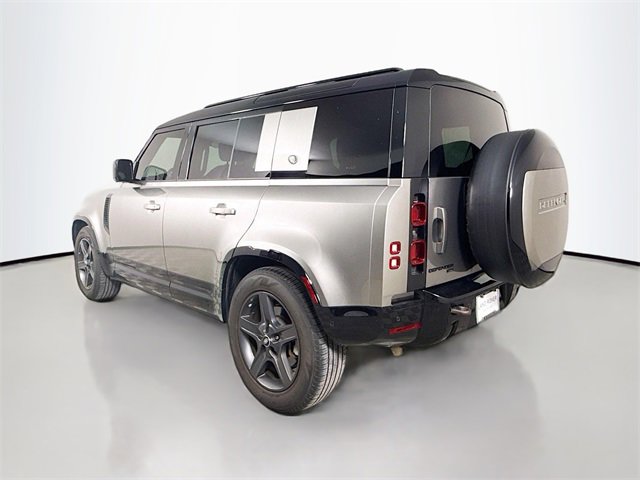 Certified 2023 Land Rover Defender 110 X-Dynamic SE image 7