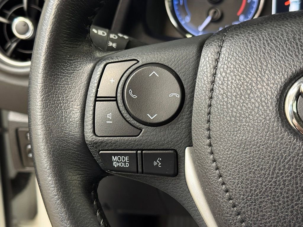 Used 2019 Toyota Corolla SE w/ SE Premium Package FWD image 28