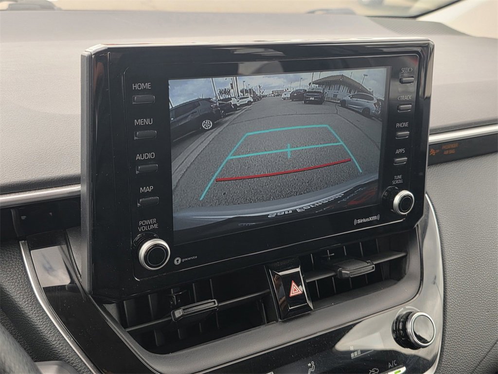 Used 2022 Toyota Corolla LE image 25