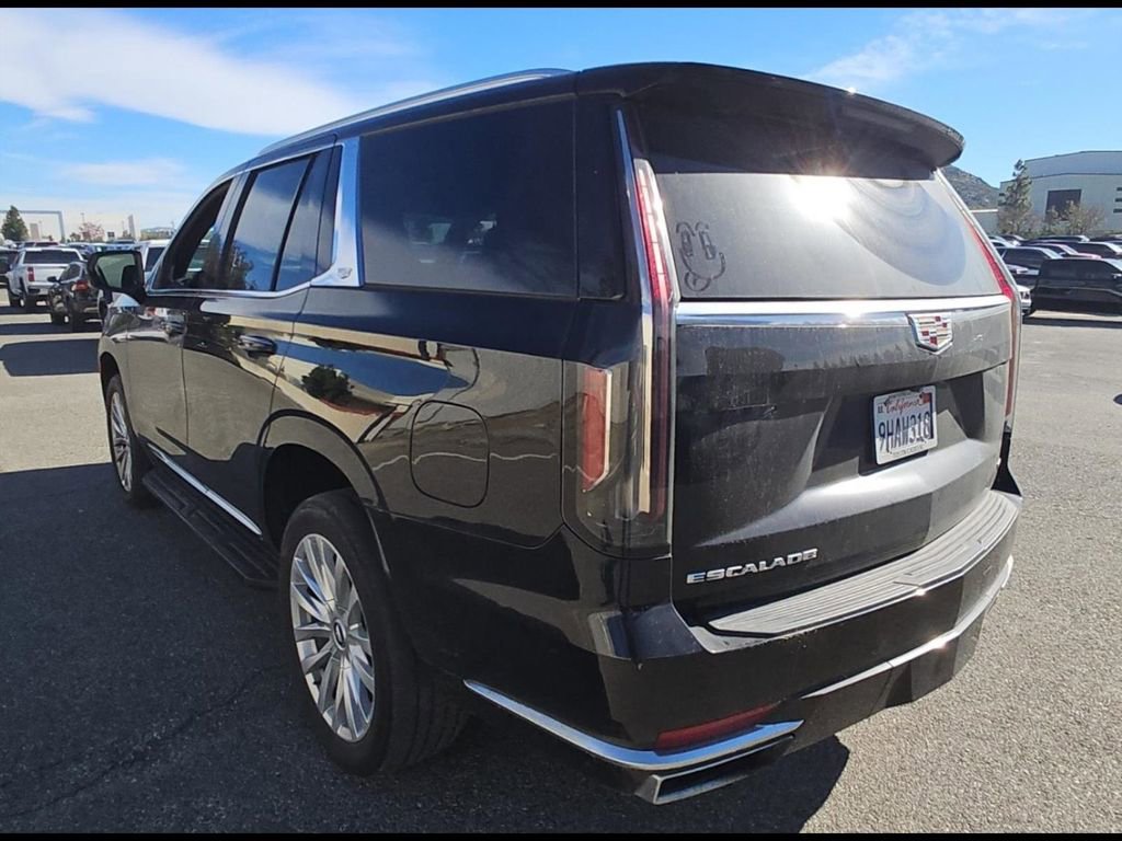 Used 2023 Cadillac Escalade Luxury image 7